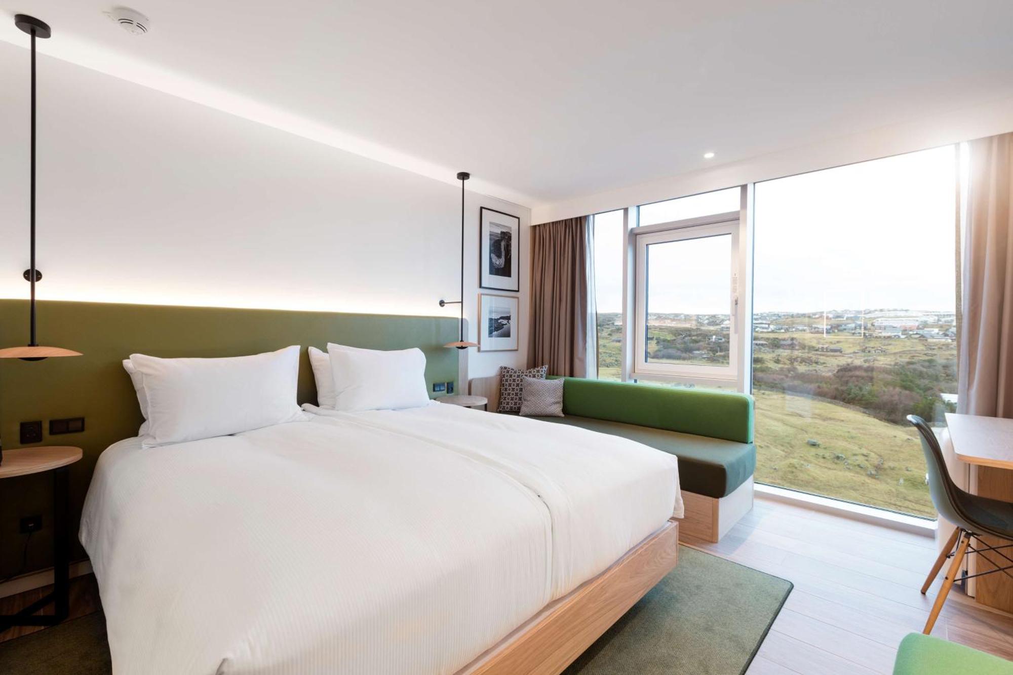 Hilton Garden Inn Faroe Islands Торсхавн Экстерьер фото